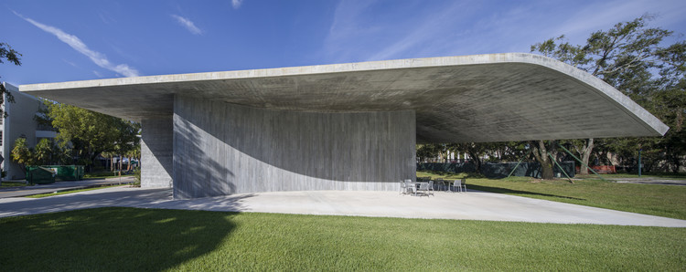 ARCHITECTURE